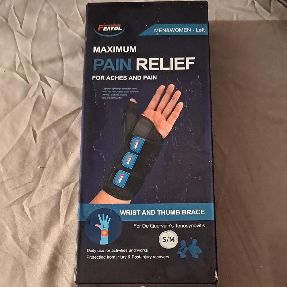 Black Wrist and Thumb Brace